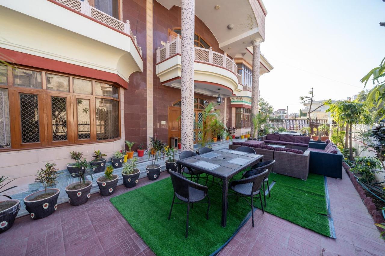 V Inn Villa ג'איפור מראה חיצוני תמונה